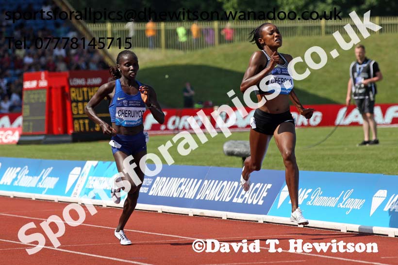 Vivian Cheruiyot outsprints Mercy Cherono (both Ken) womens 5000 metres, IAAF Diamond League, Birmingham. Photo: David T. Hewitson/Sports for All Pics